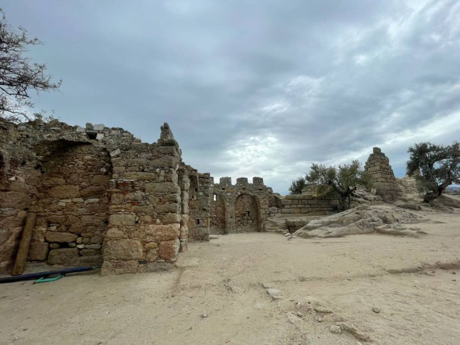 History and love are illuminated in Heraklia