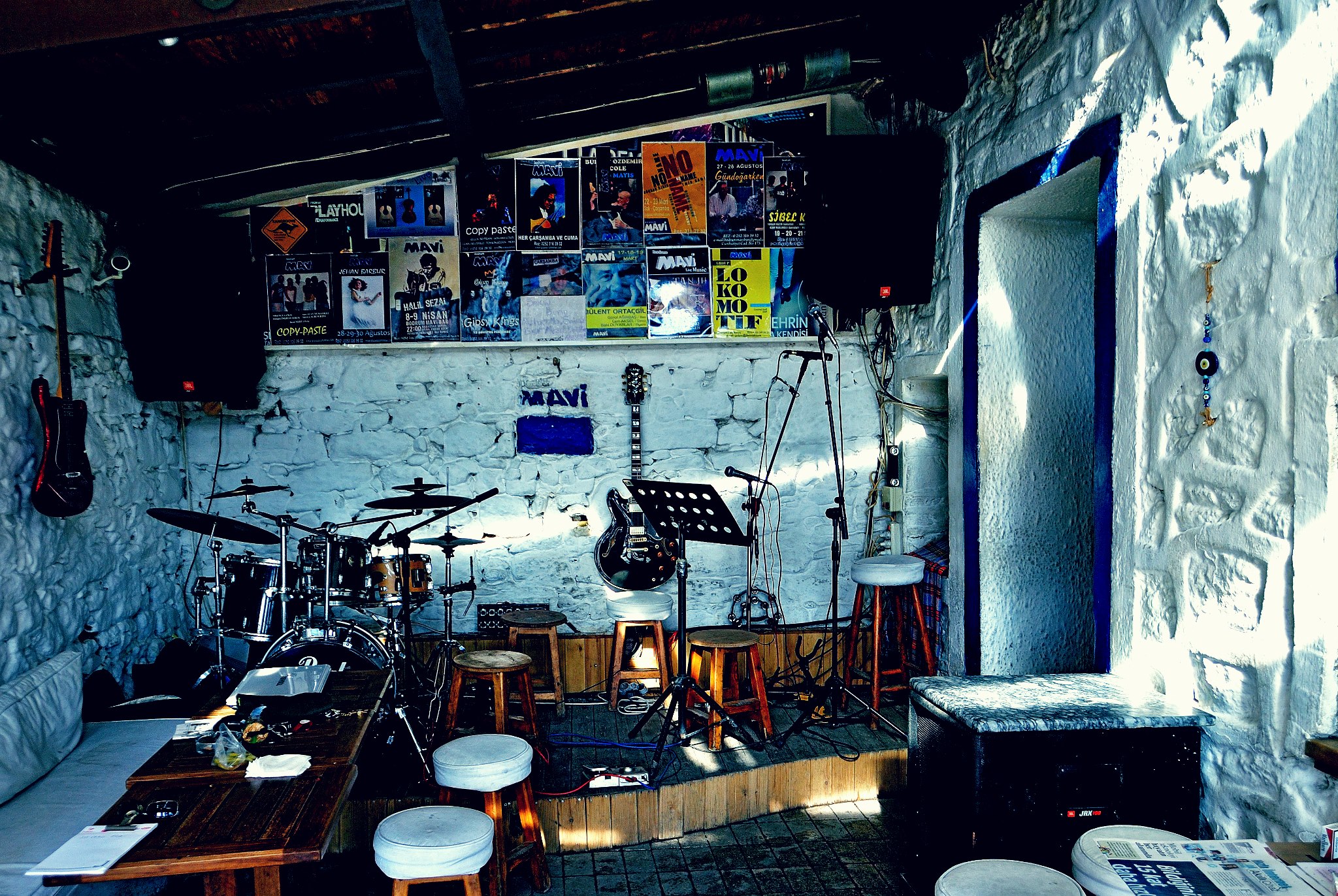 Mavi Bar