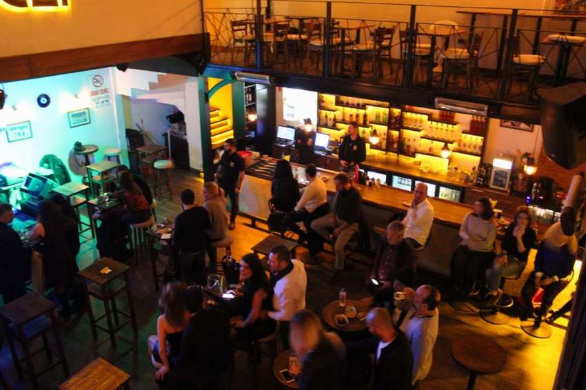 Veli Bar